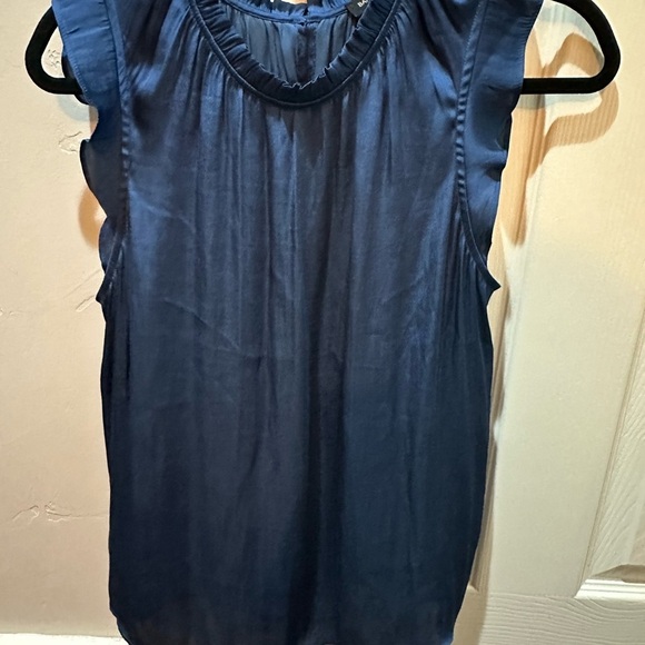 Banana Republic Tops - Banana Republic Sleeveless Top